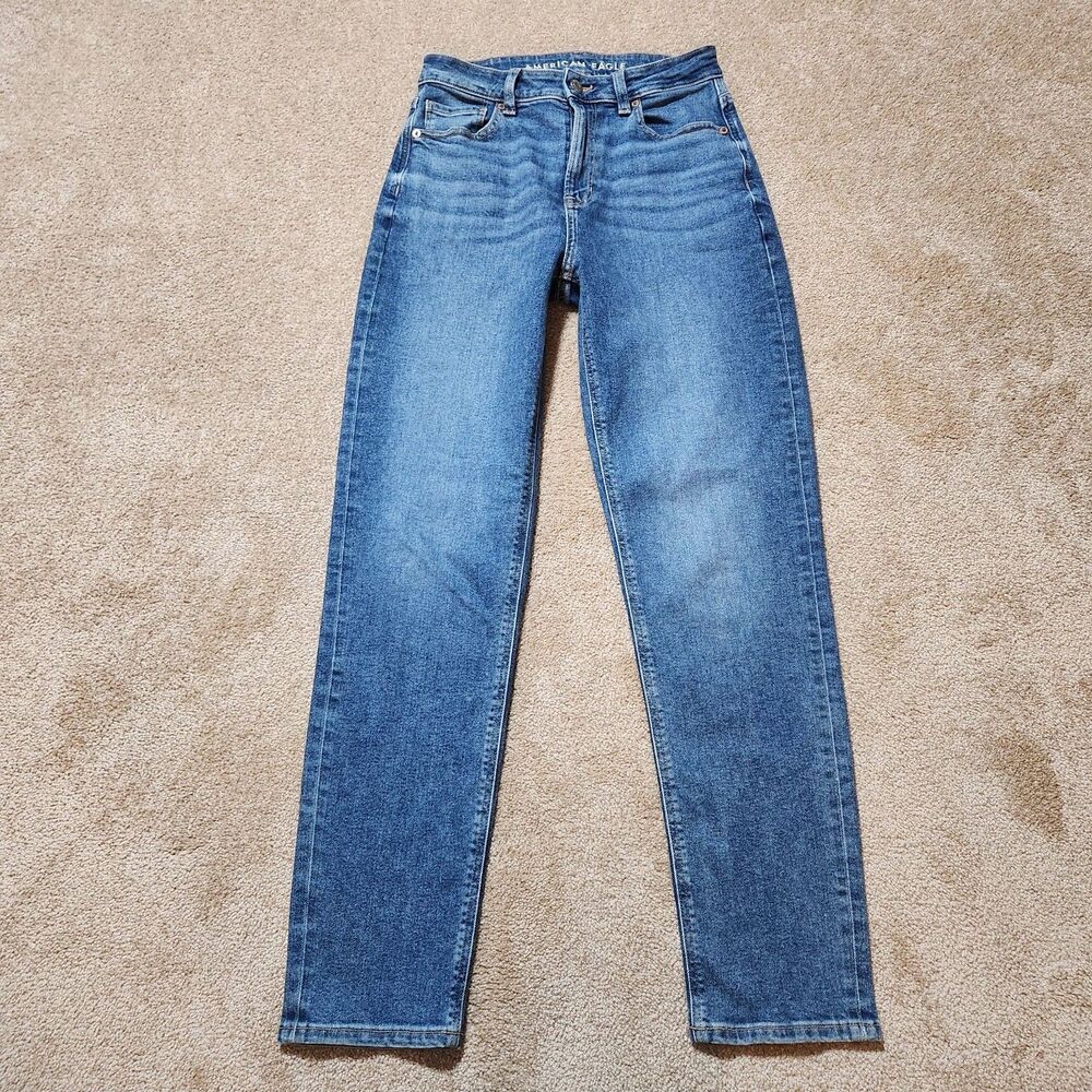 American Eagle Mom Jeans Women 4 Long Straight Leg High Rise